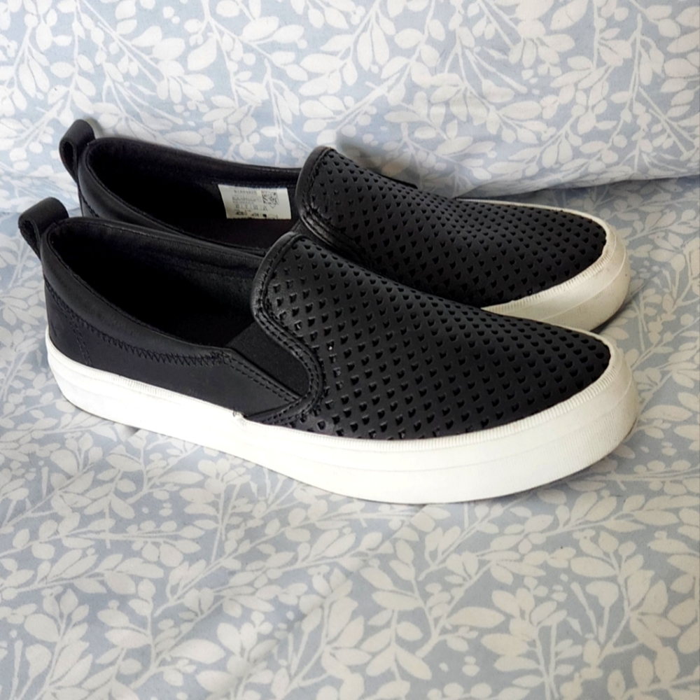 W8.5 leather Sperrys